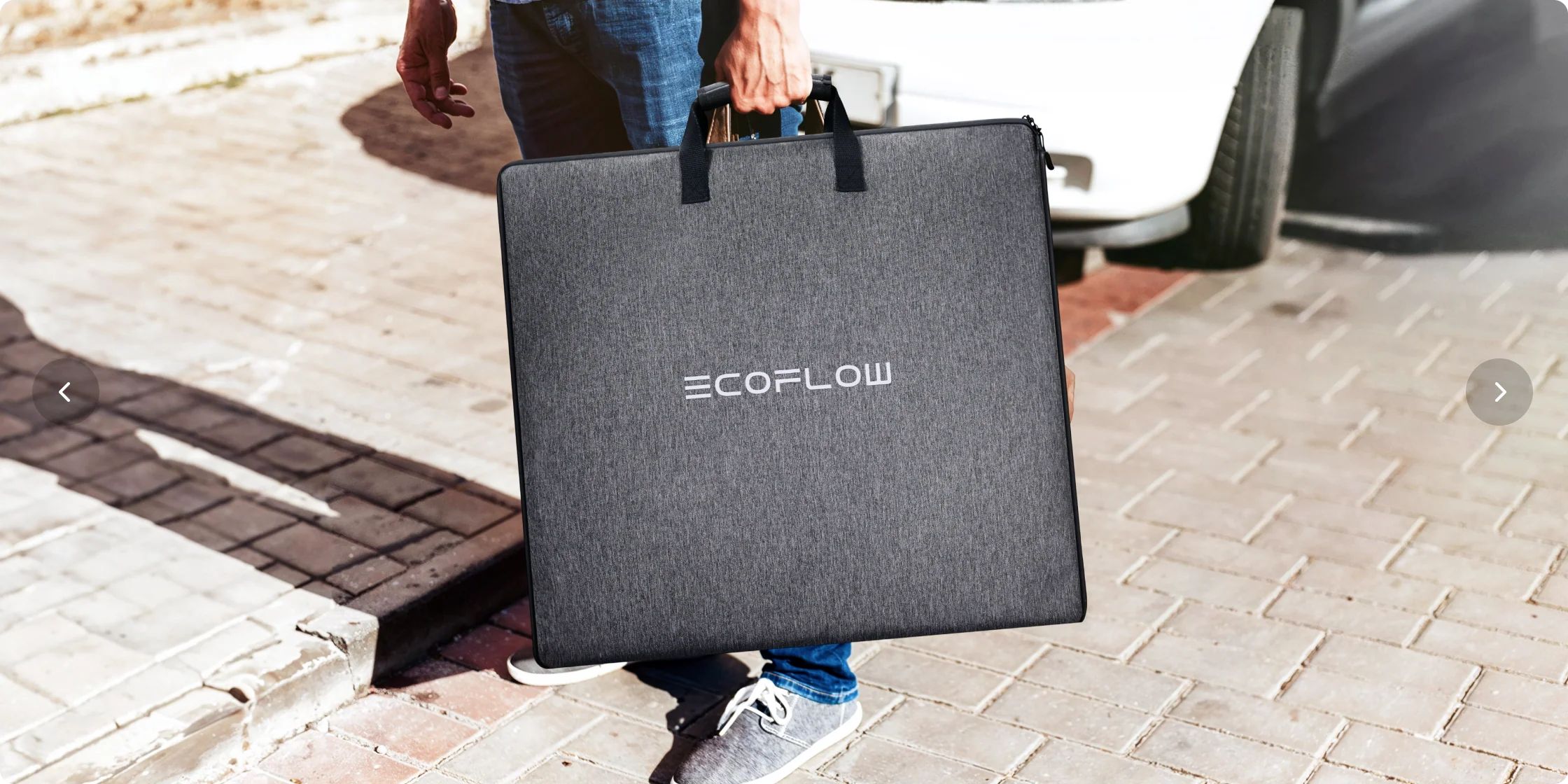 Panel solar EcoFlow 220 W plegable para transporte sencillo