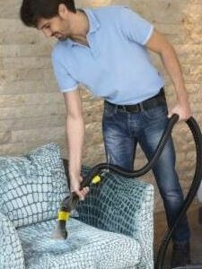 Limpieza de muebles y sofás